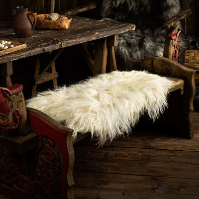 Isländisches Schafsfell, Weiß