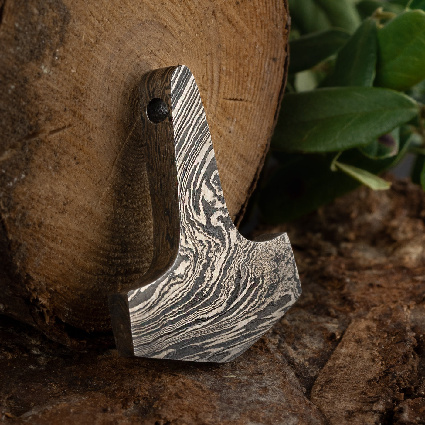 Thorshammer, Damaszener Stahl