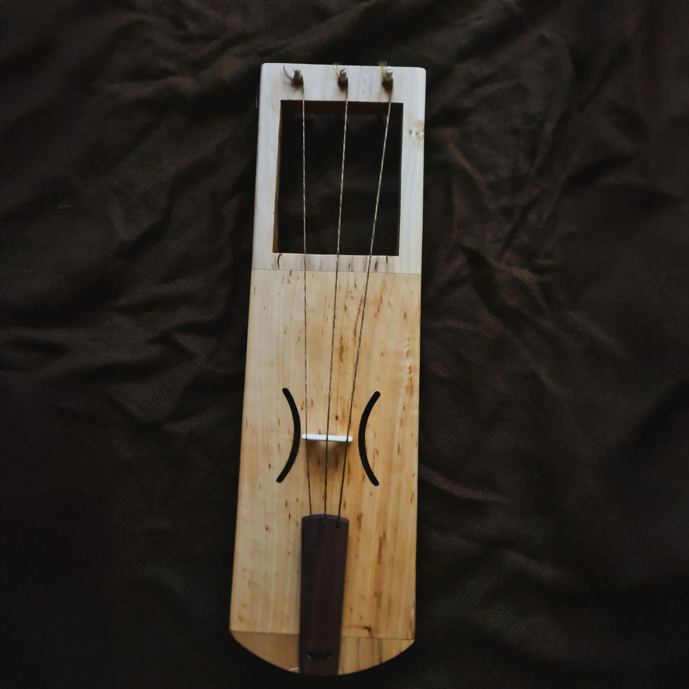 Tagelharpa, 3 Saiten