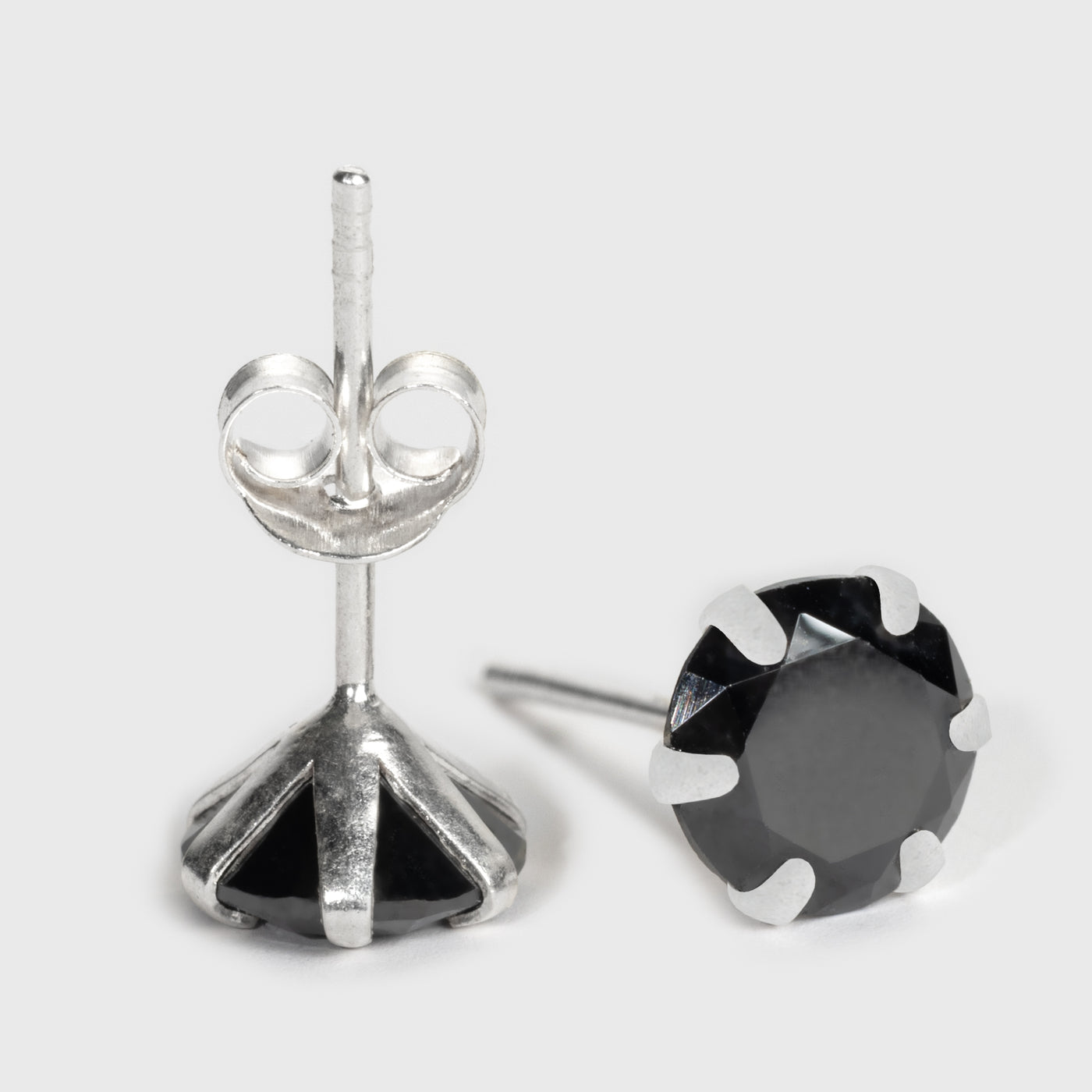 Schwarzer Onyx und Silber Ohrstecker