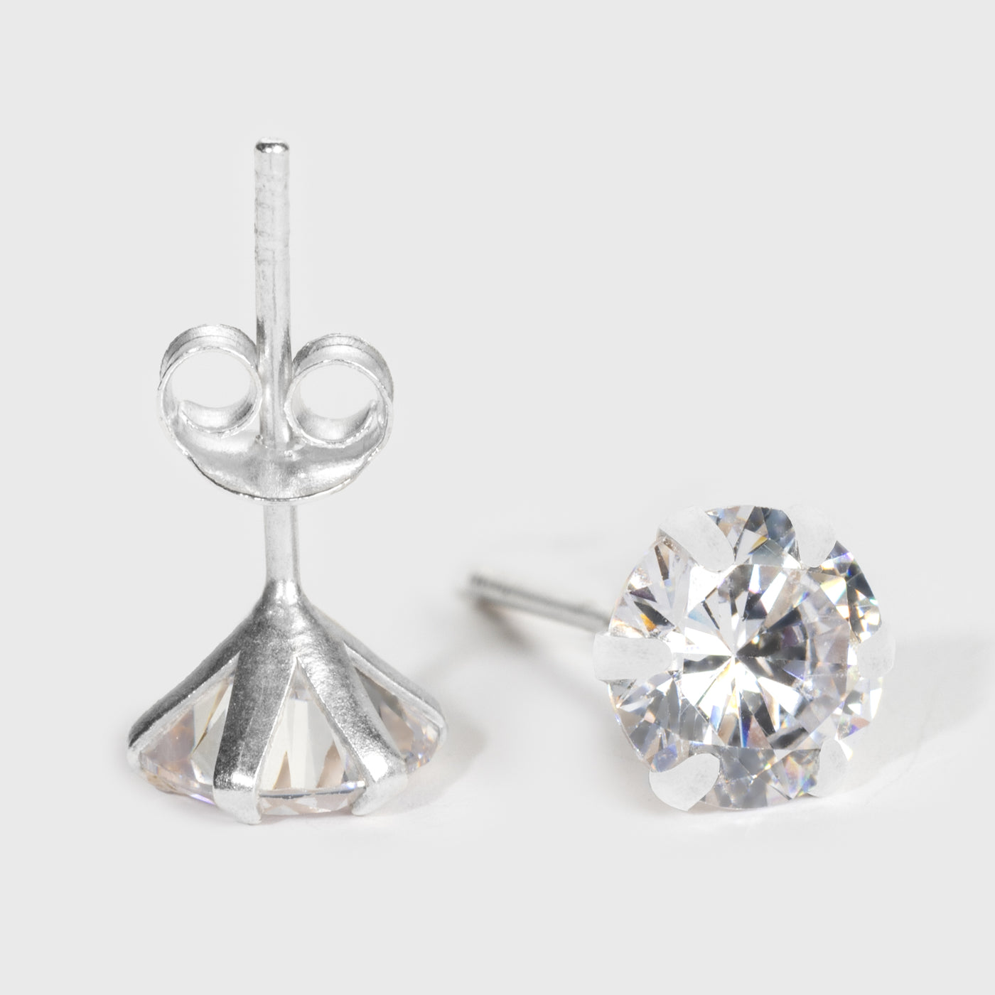 Klarer Zirkon und Silber Ohrstecker