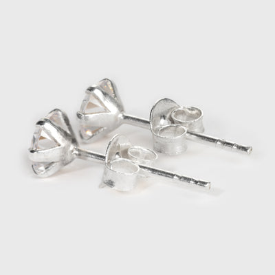 Klarer Zirkon und Silber Ohrstecker