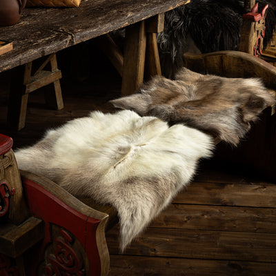 Sitzunterlage, Rentierfell