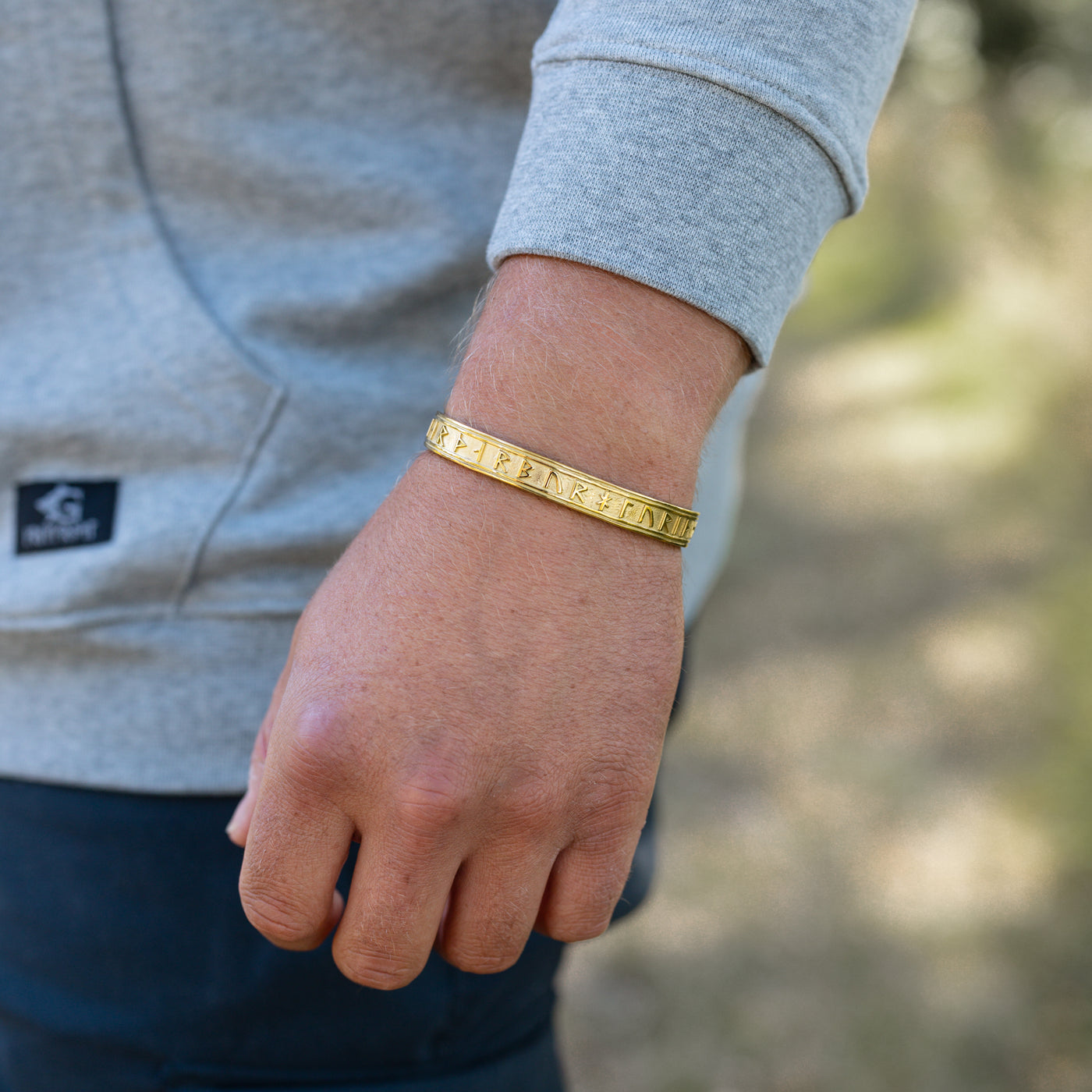 Thor Manschette, Vergoldet