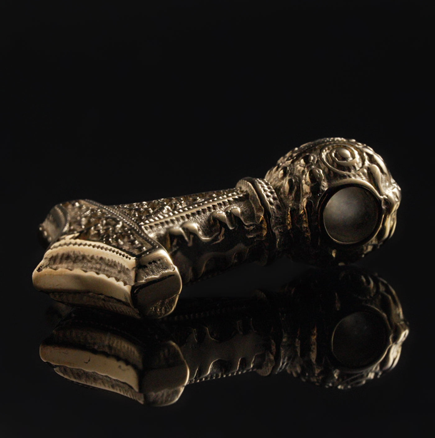 Öland Thorshammer, Vergoldet