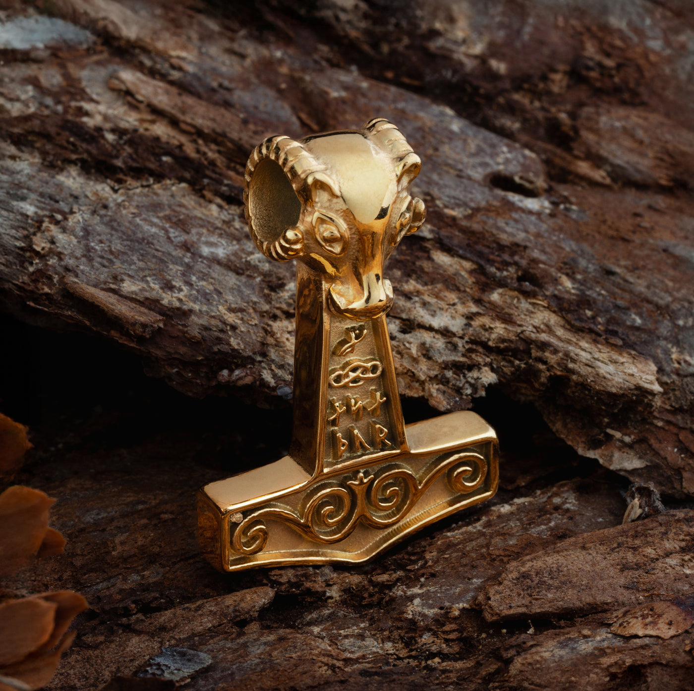 Grimfrosts Bockhammer, Vergoldet