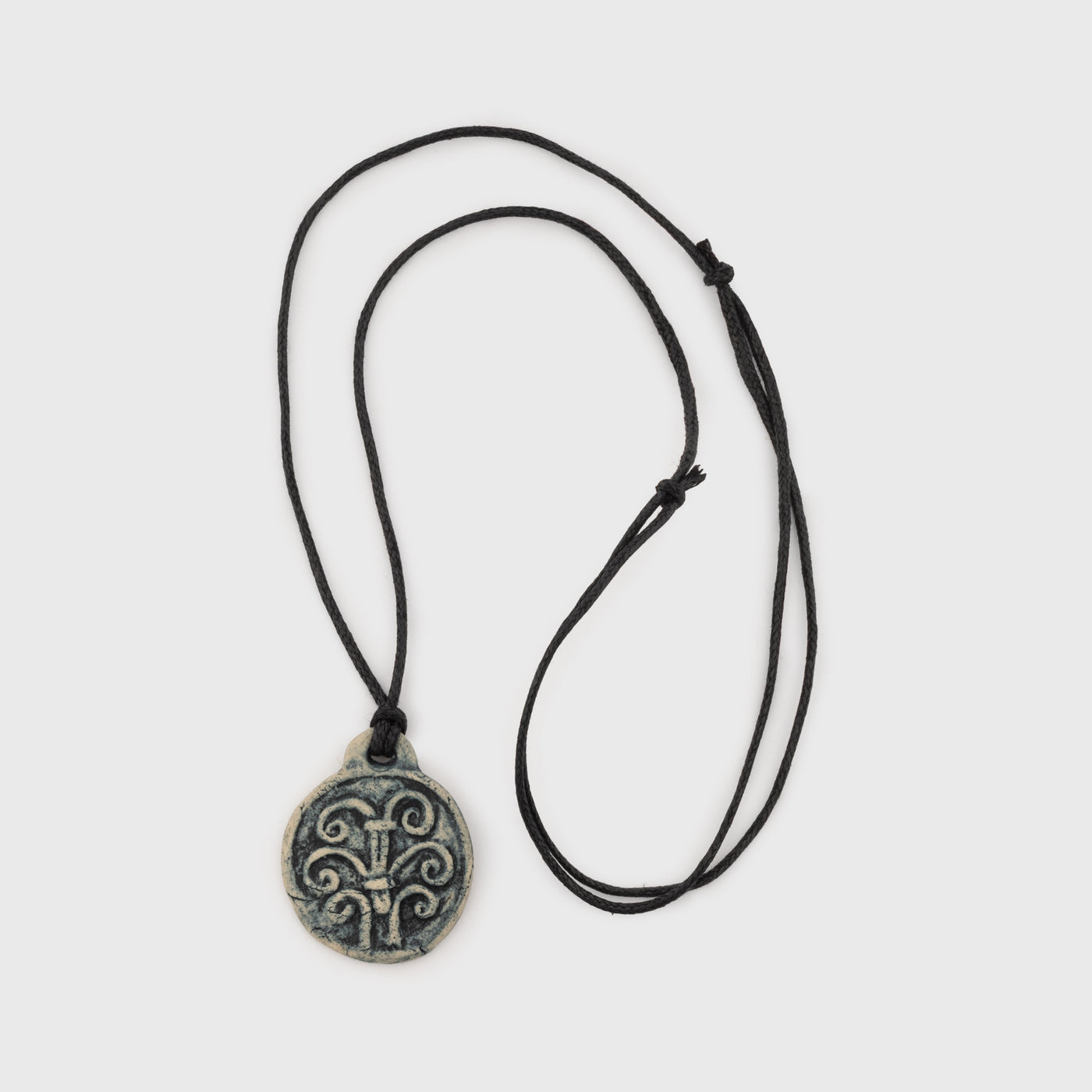 Yggdrasil Keramik-Anhänger