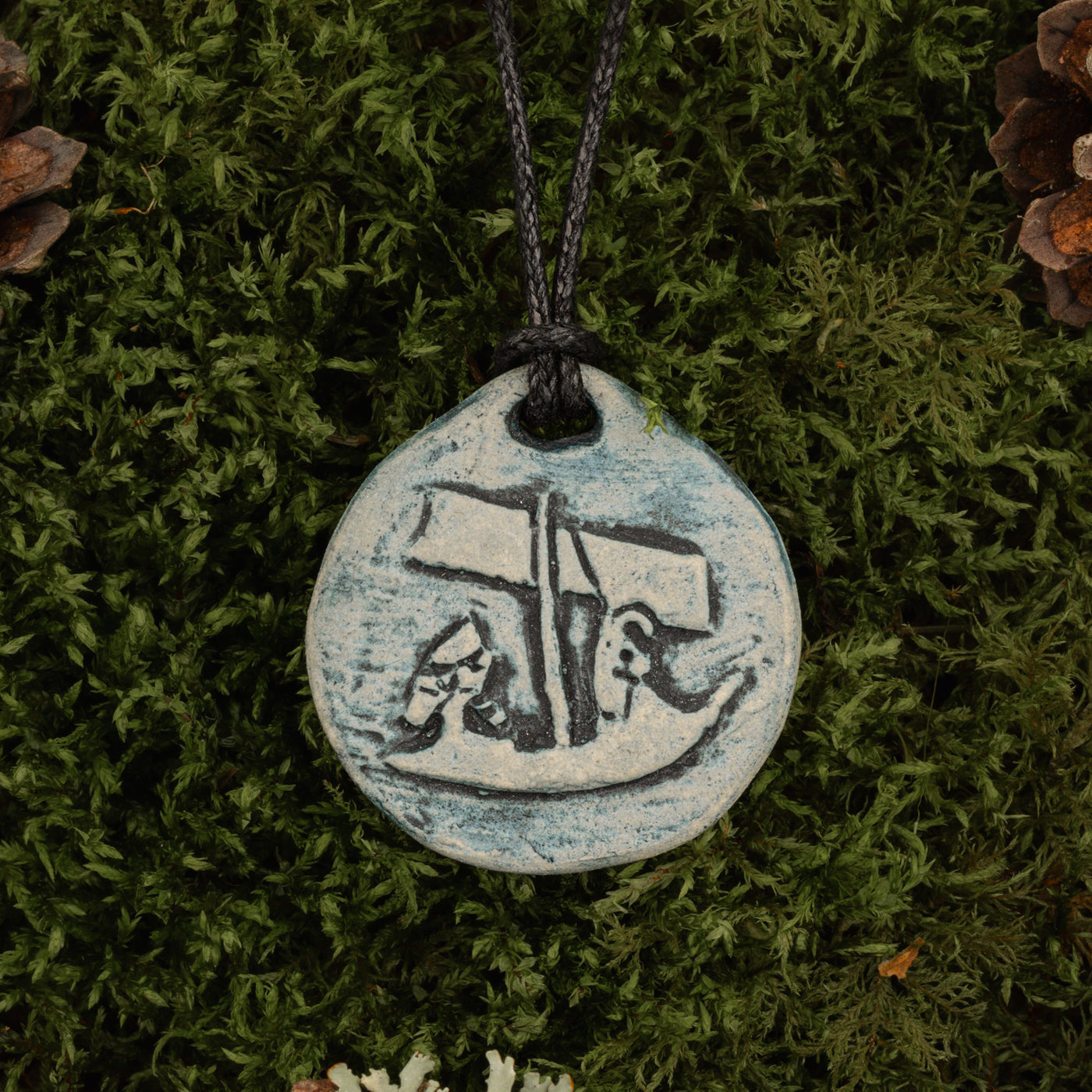 Åkerbo Ceramic Pendant