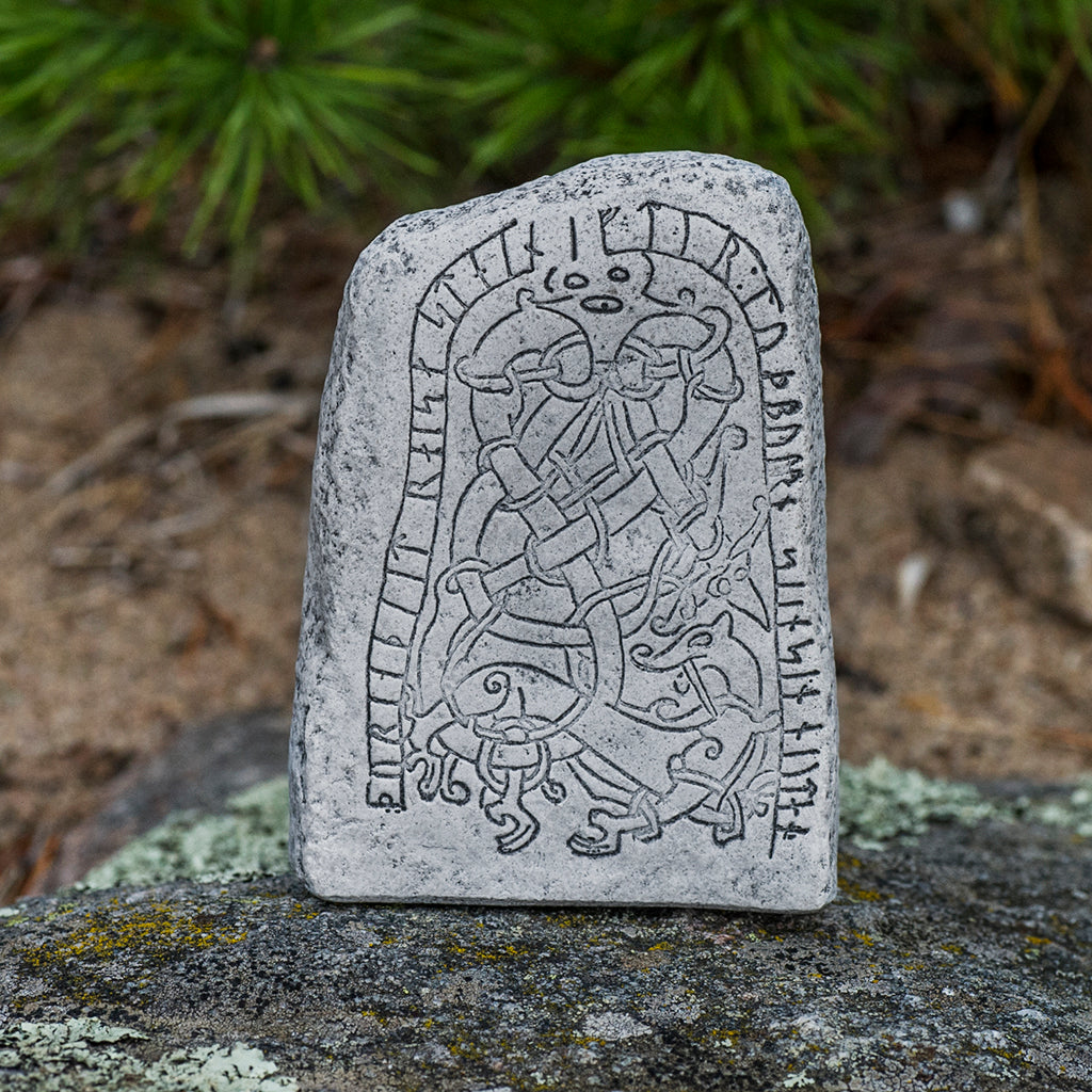 Runestone, Nastastenen – Grimfrost Intl