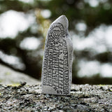 Runenstein, Släbro-Oppeby