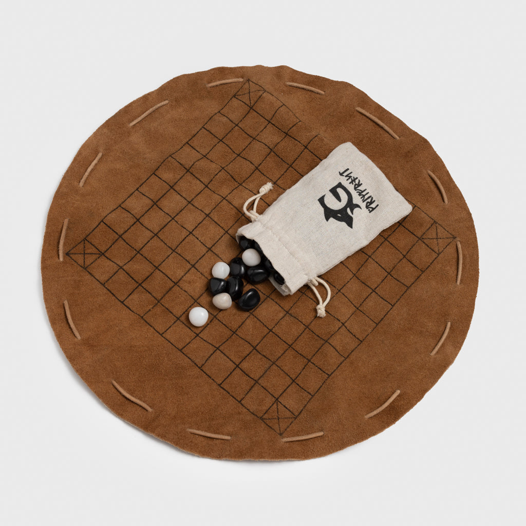 Hnefatafl, Leder